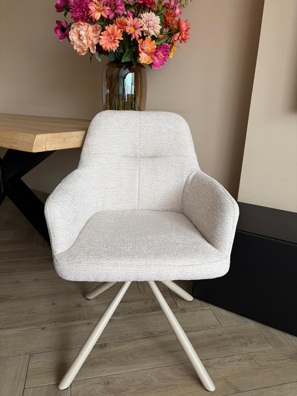 Florine Draaibare Eetkamerstoel - Beige met beige poten